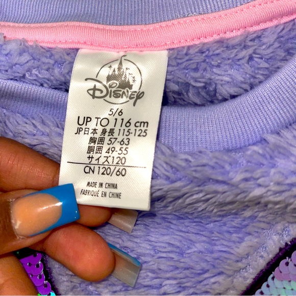 Disney - Picture 4 of 5